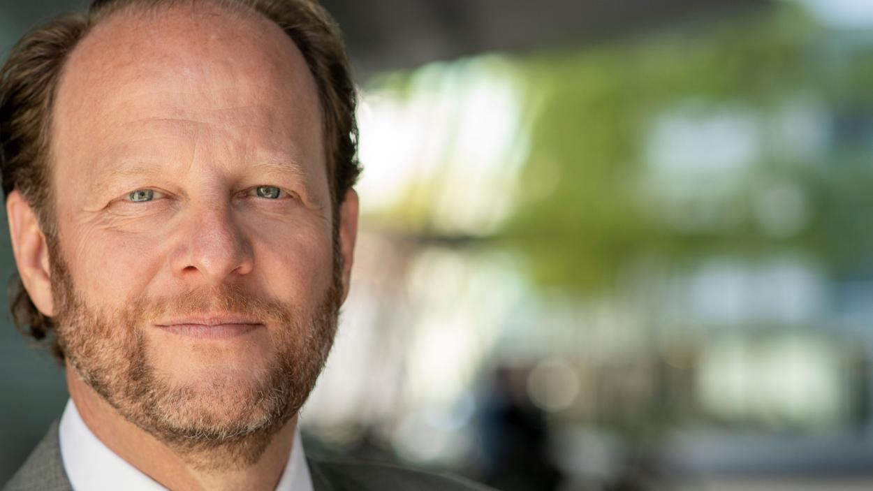 Big is Good, Growth is Better | SIX